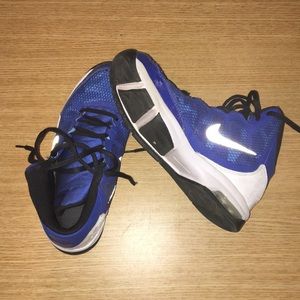 NIKE AIR WITHOUT A DOUBT BASKETBALL SHOES